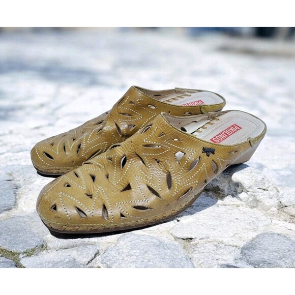 PIKOLINOS Shoes - Pikolinos Women's 10.5-11 Slip On Mule Clog Laser Cut Floral Pattern Leather